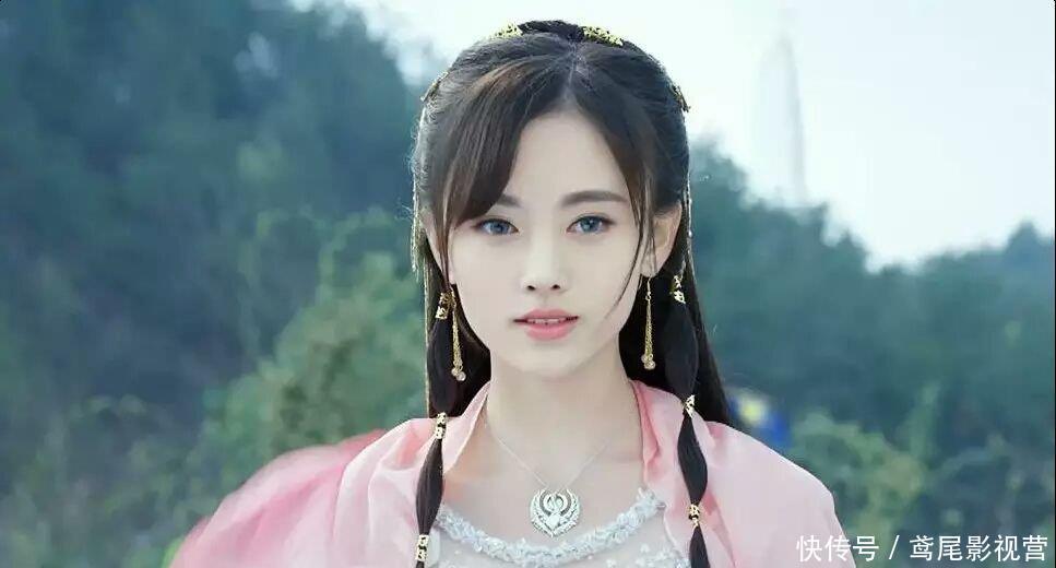 313网主播 雨伞下的声音